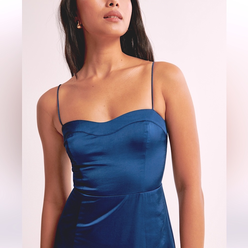 Abercrombie & Fitch • Navy / Dark Royal Blue Camille Satin Midi Dress (S) *NWT*